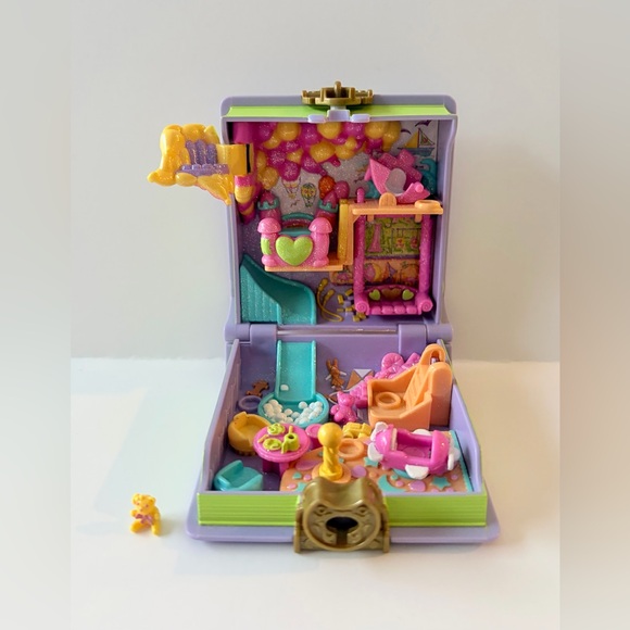 Polly Pocket Toy Fun Playhouse - Picture 3 of 12